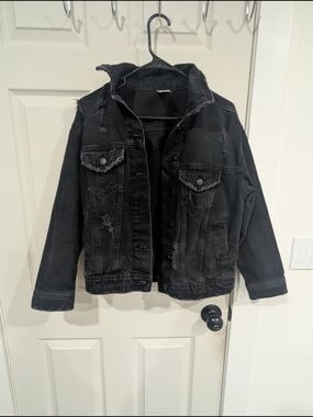 No Boundaries Distressed Black Denim Jacket